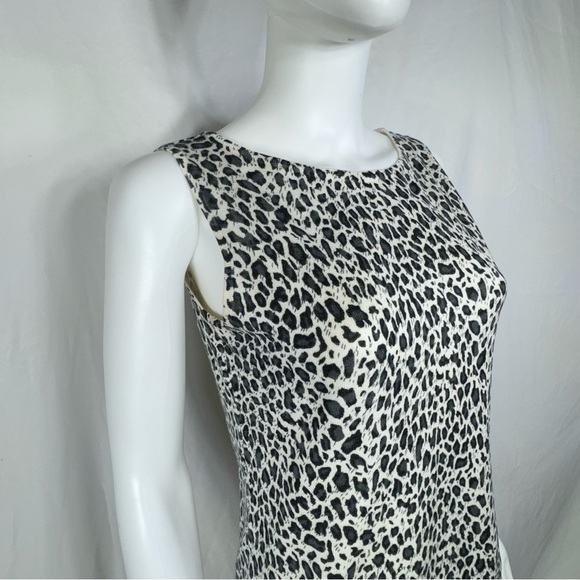 White Stag Sleeveless Knit Gray & Cream Cheetah Print Top - Picture 2 of 6